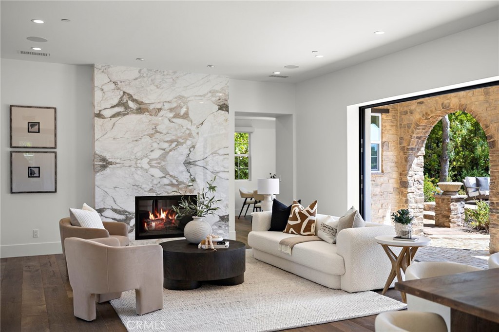 8 Brittlestar Road