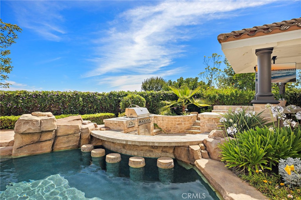 8 Brittlestar Road