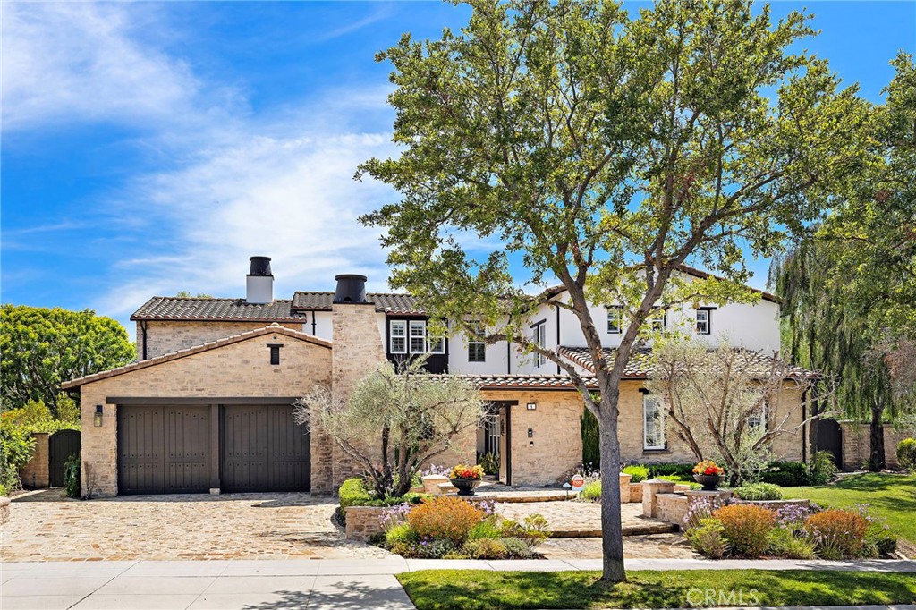8 Brittlestar Road