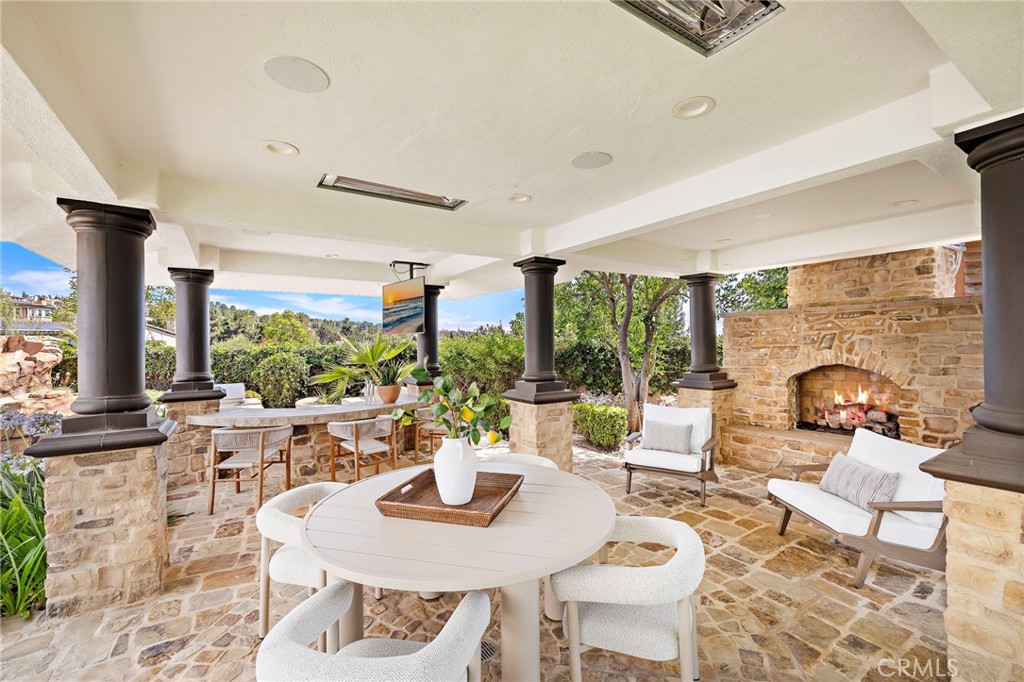 8 Brittlestar Road