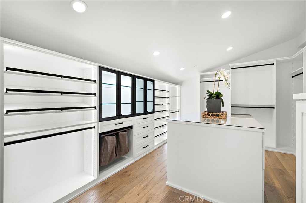8 Brittlestar Road