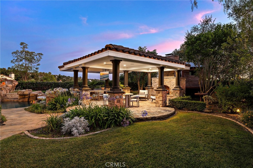 8 Brittlestar Road