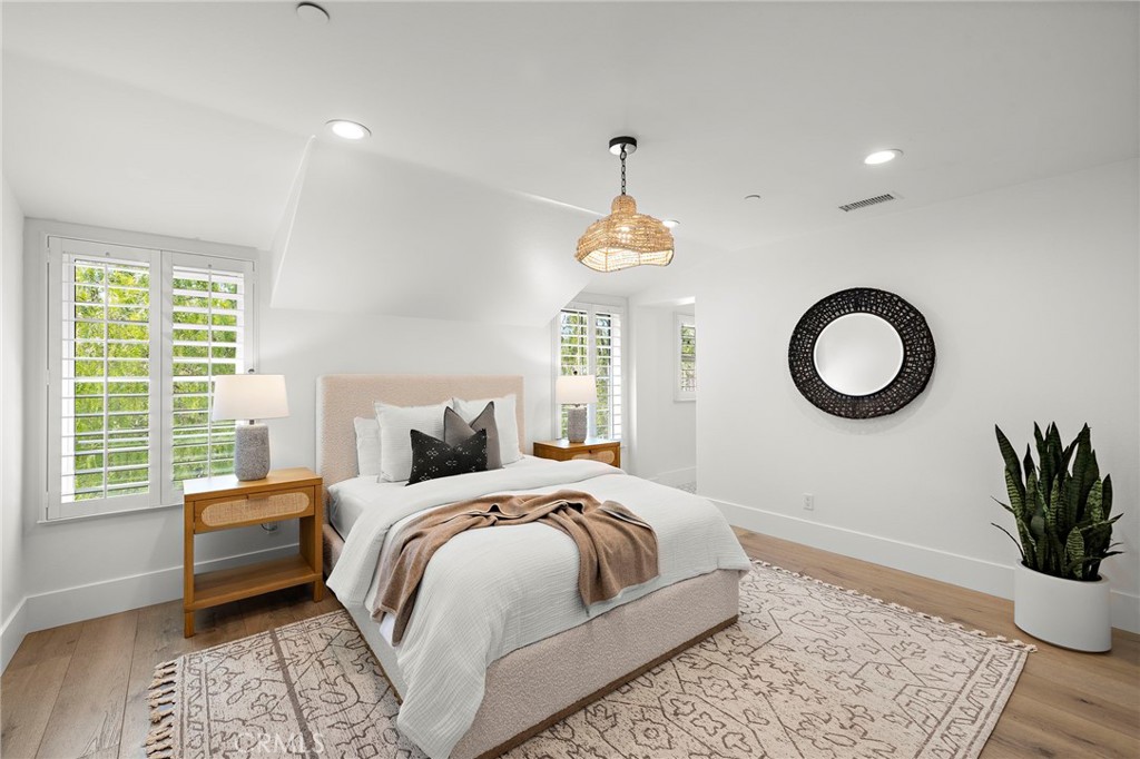 8 Brittlestar Road