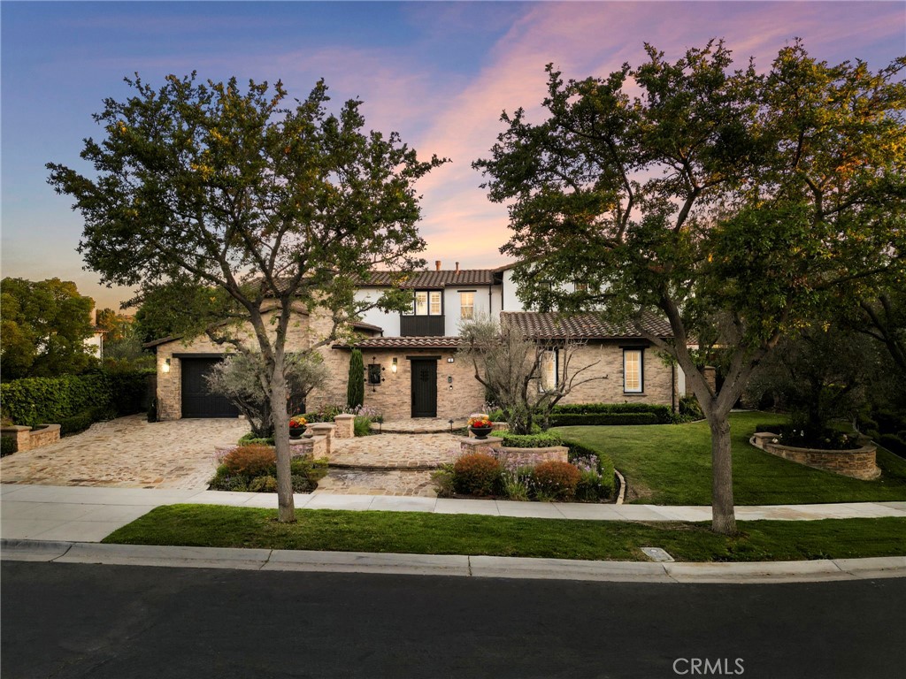 8 Brittlestar Road