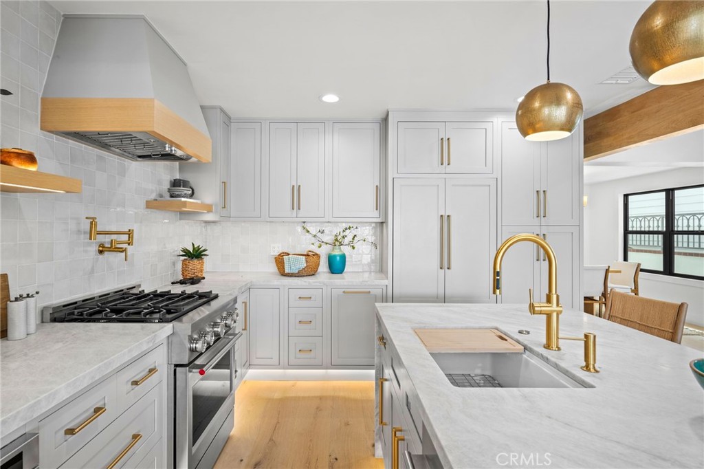 3810 Channel Place