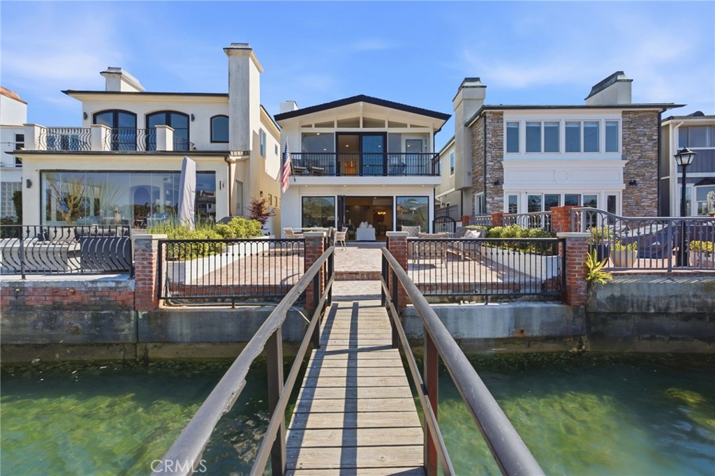 3810 Channel Place