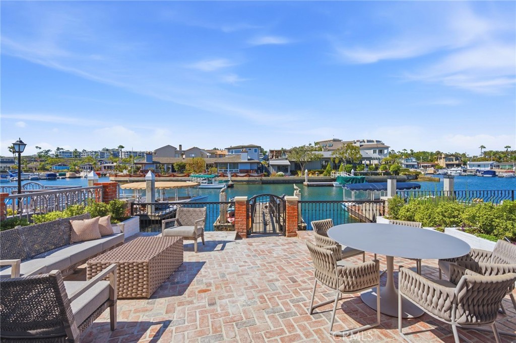 3810 Channel Place