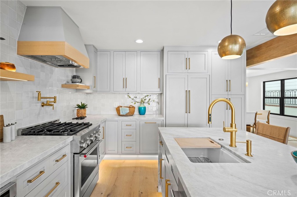 3810 Channel Place