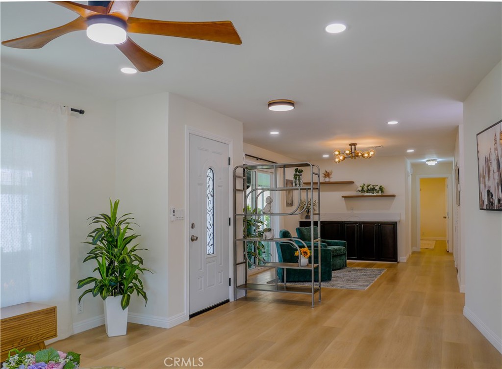 335 Ridgelake