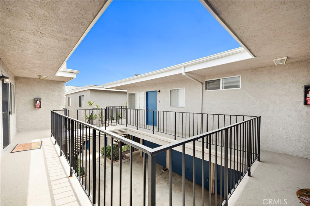 221 10th Street