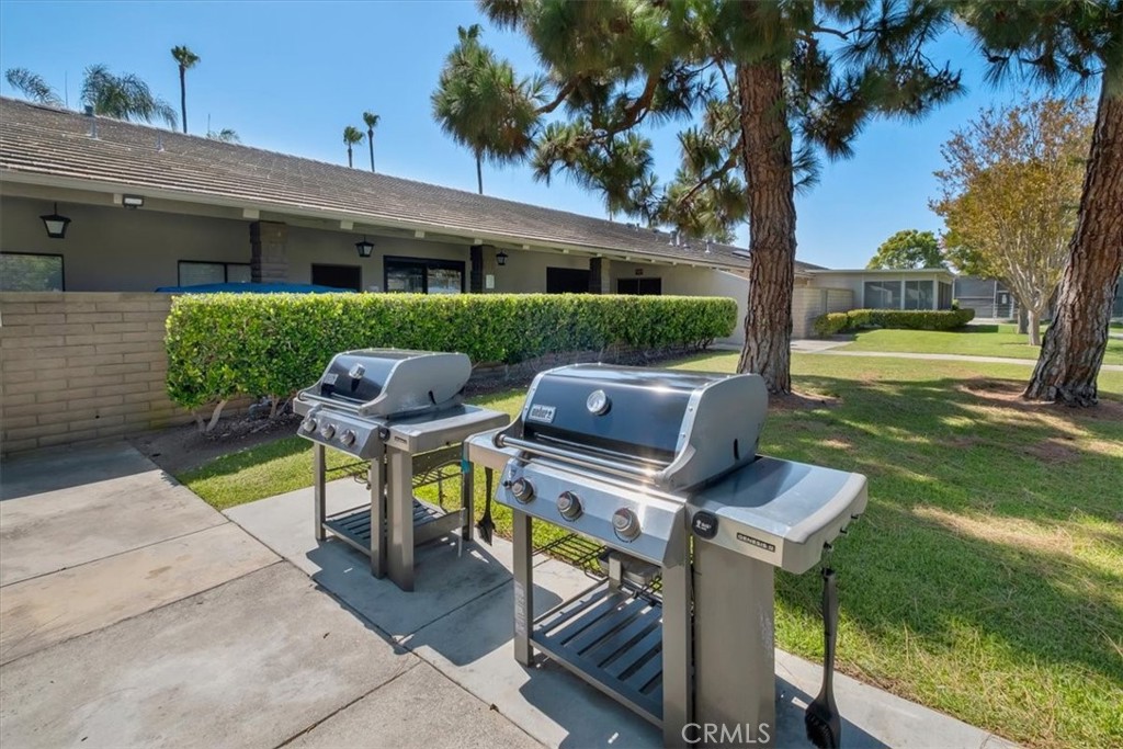 8877 Lauderdale Court