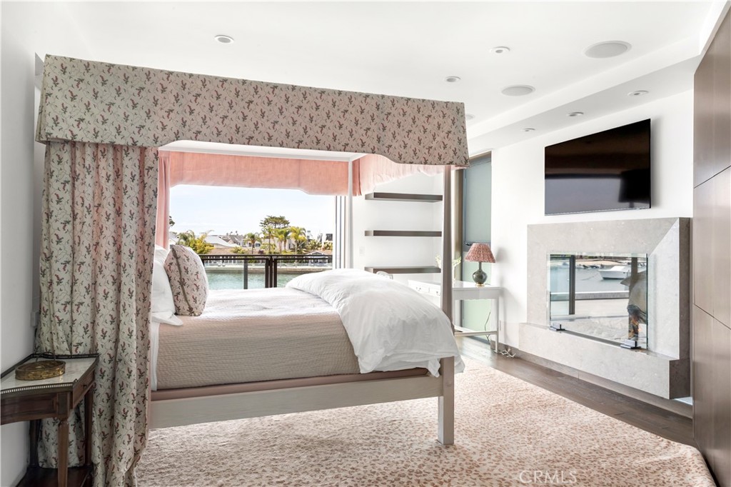 8 Beacon Bay