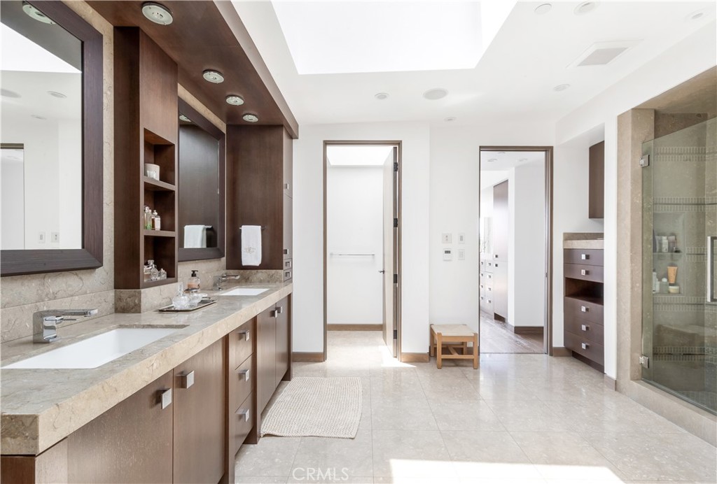 8 Beacon Bay