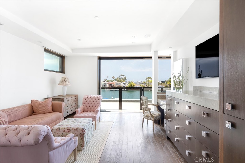 8 Beacon Bay
