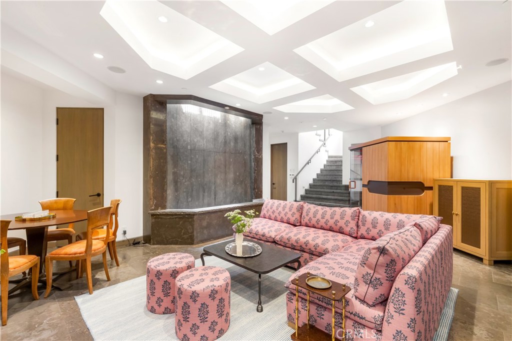 8 Beacon Bay