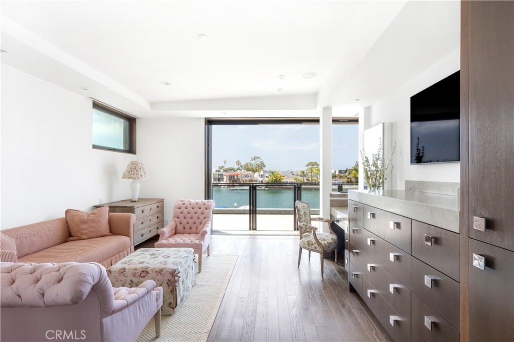 8 Beacon Bay