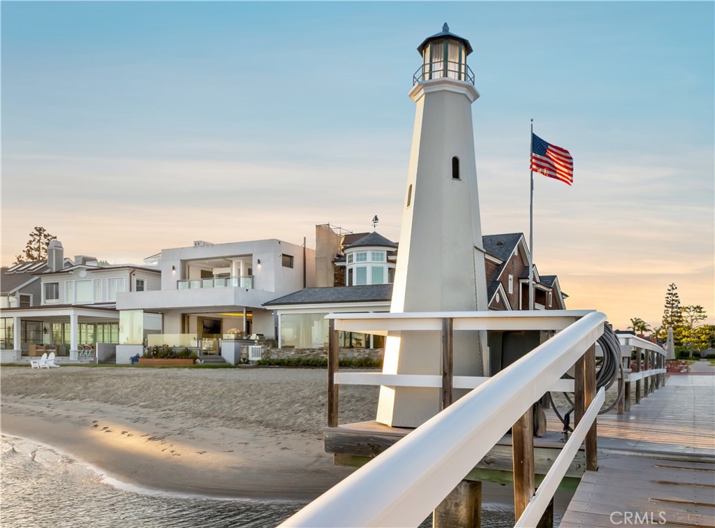8 Beacon Bay