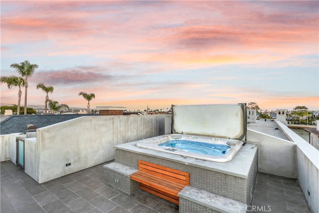 8 Beacon Bay