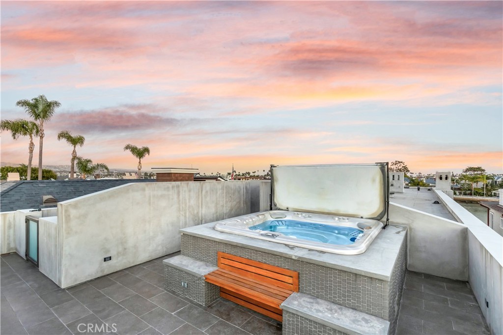 8 Beacon Bay