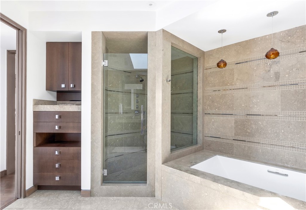 8 Beacon Bay