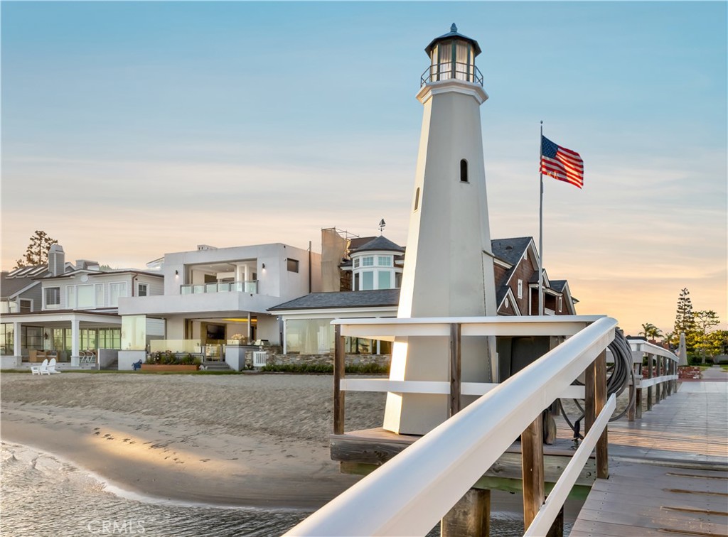 8 Beacon Bay