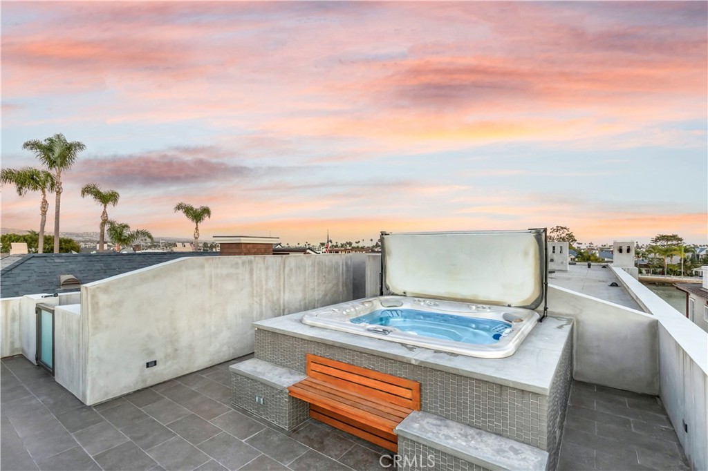 8 Beacon Bay