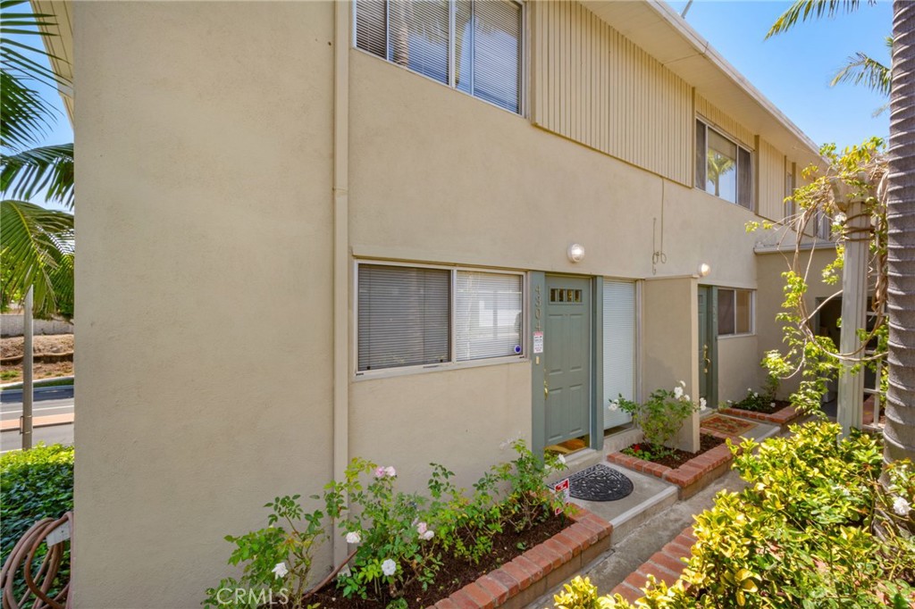4300 Shorecrest