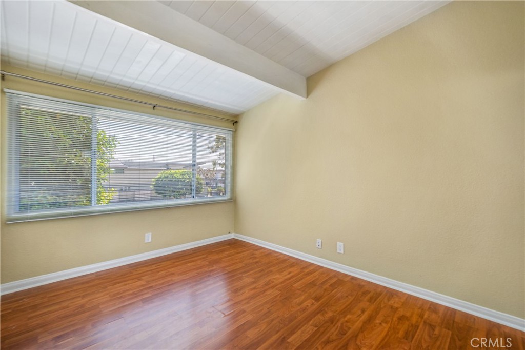 4300 Shorecrest