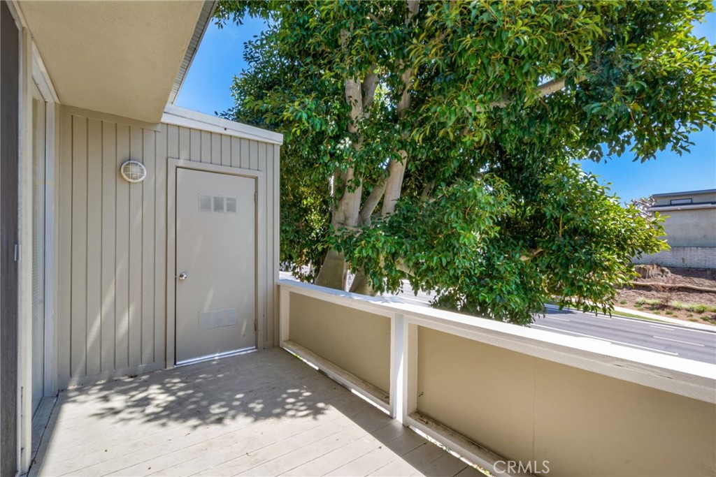 4300 Shorecrest