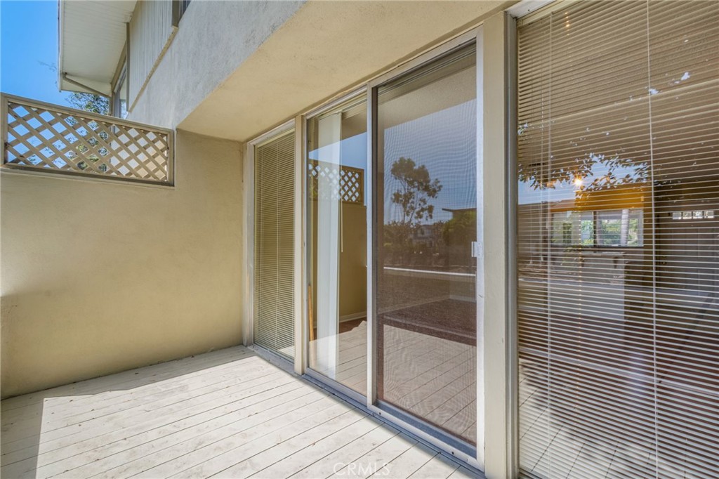 4300 Shorecrest