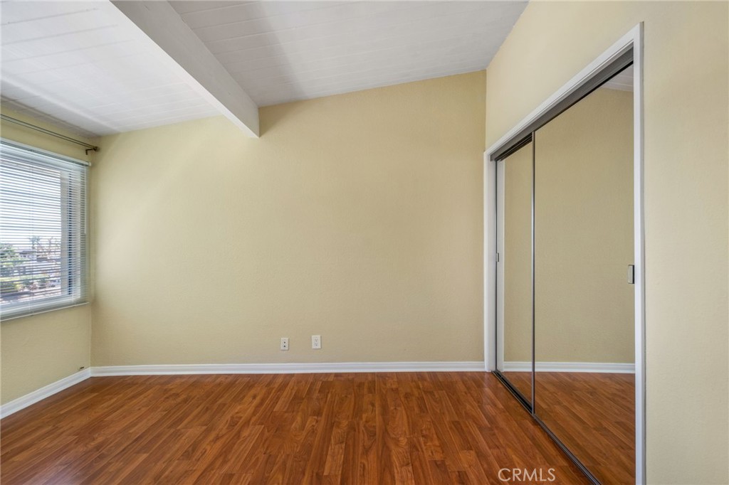 4300 Shorecrest