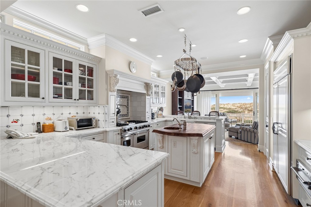 1550 E Oceanfront