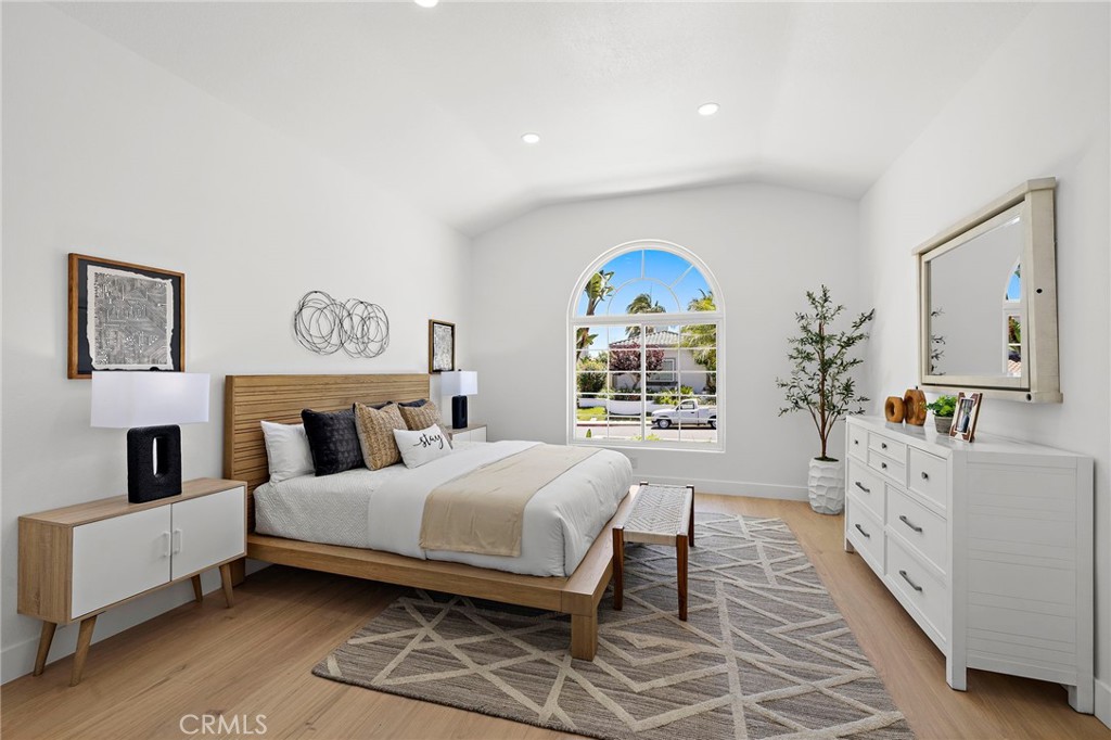 15 Sierra Vista