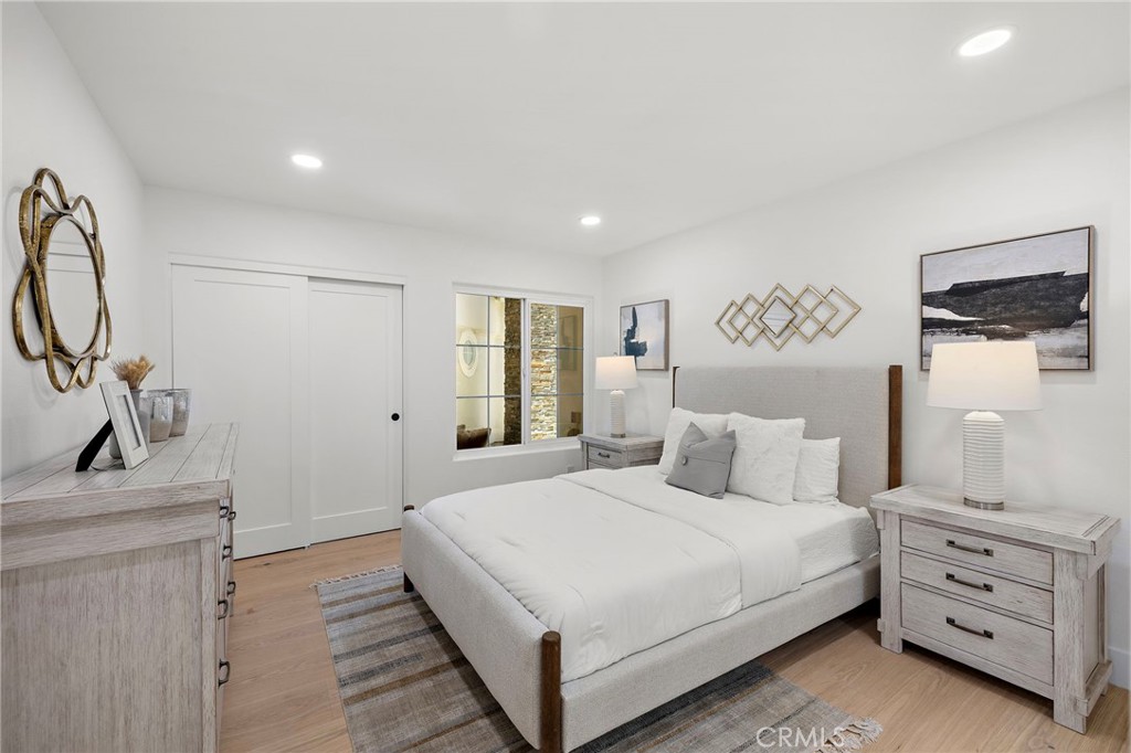 15 Sierra Vista
