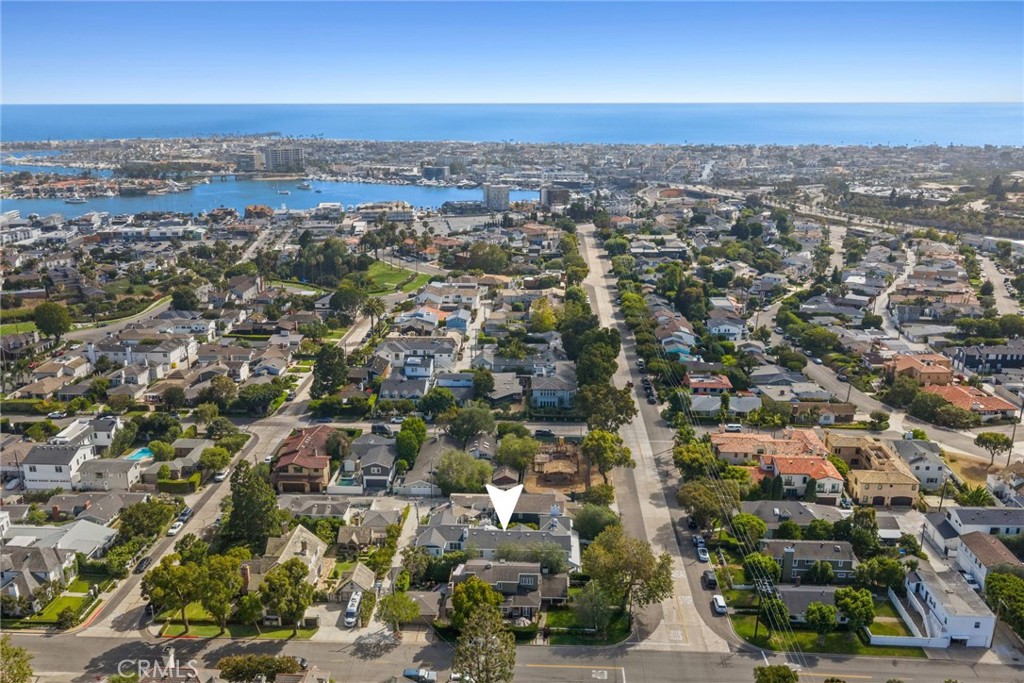460 Santa Ana Avenue