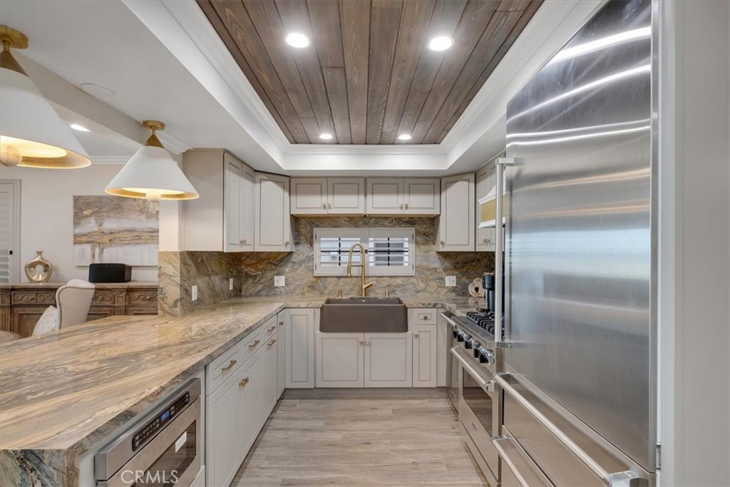 2808 W Oceanfront