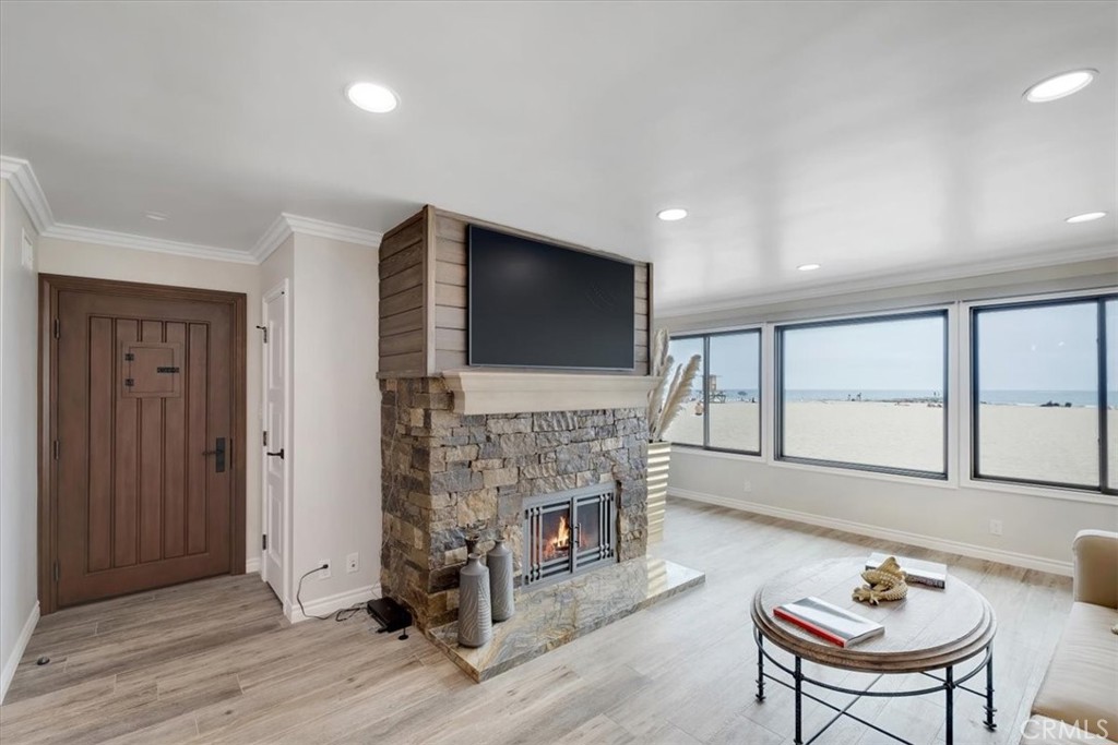 2808 W Oceanfront