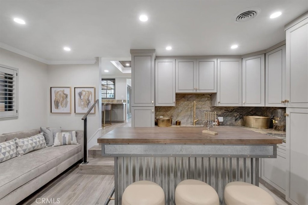 2808 W Oceanfront