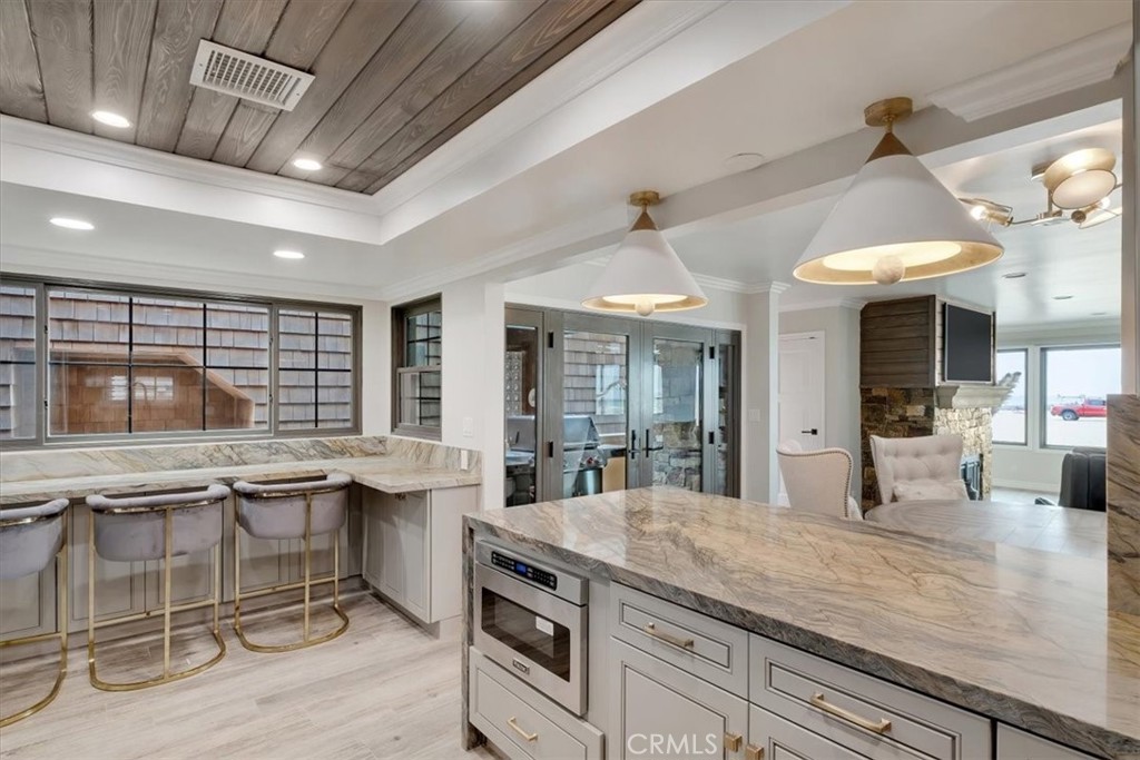 2808 W Oceanfront