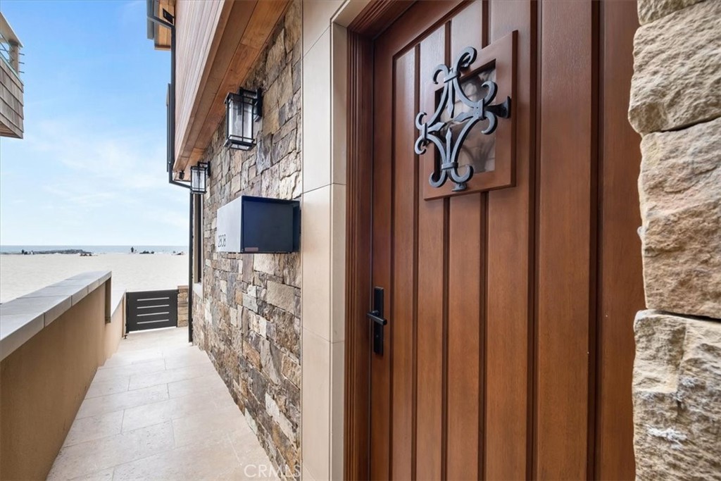 2808 W Oceanfront