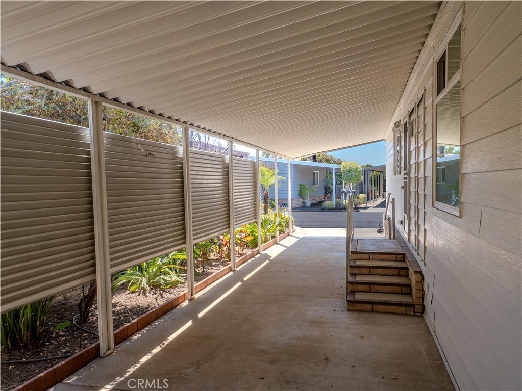 335 Ridgelake