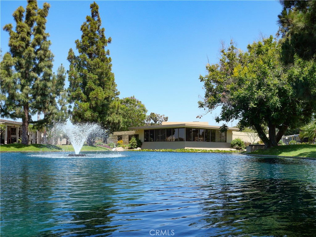 335 Ridgelake