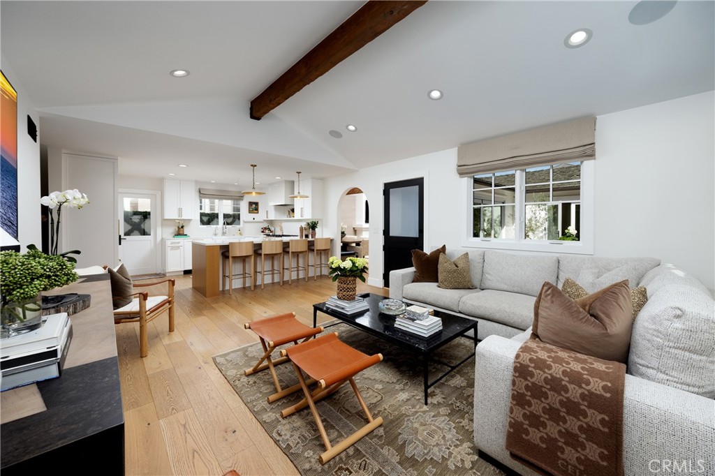 2771 Bayshore