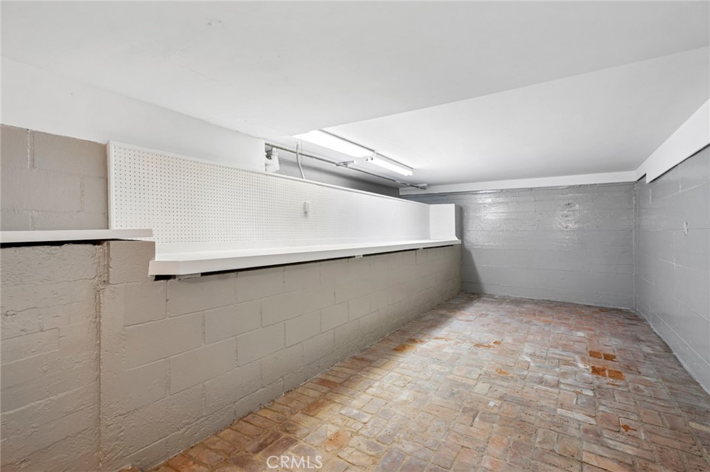 608 Saint James Place