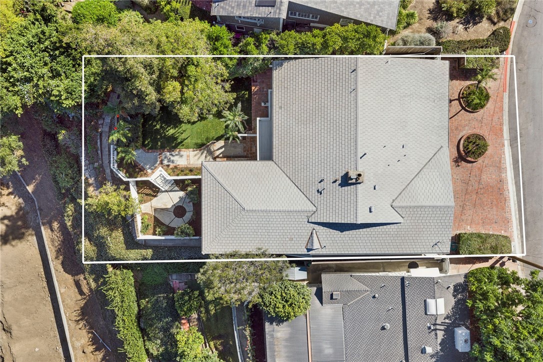 608 Saint James Place