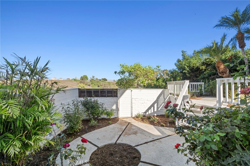 608 Saint James Place