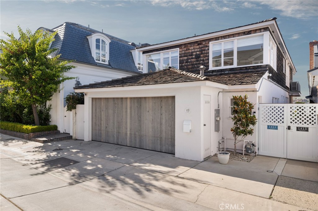 1411 E Bay Avenue