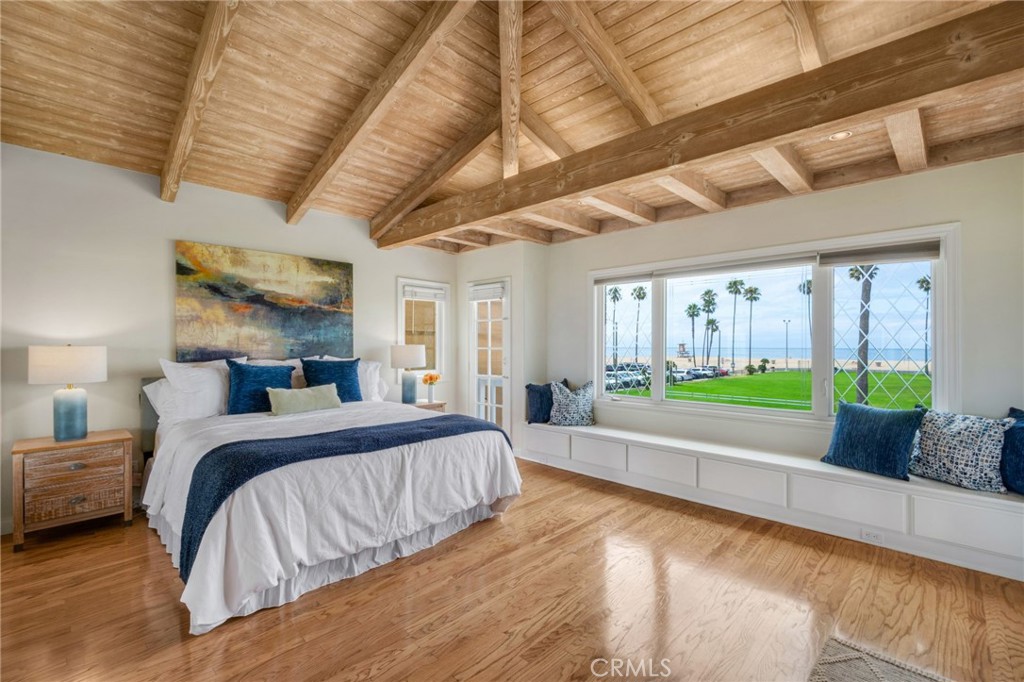 920 E Oceanfront