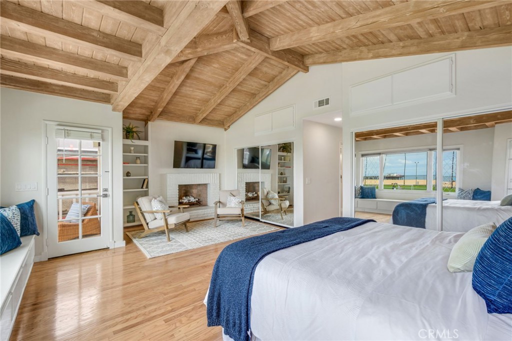 920 E Oceanfront