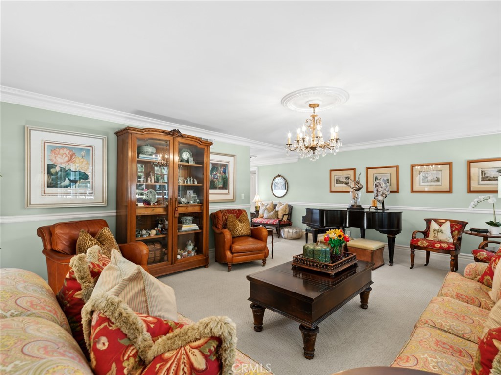1924 Leeward Lane